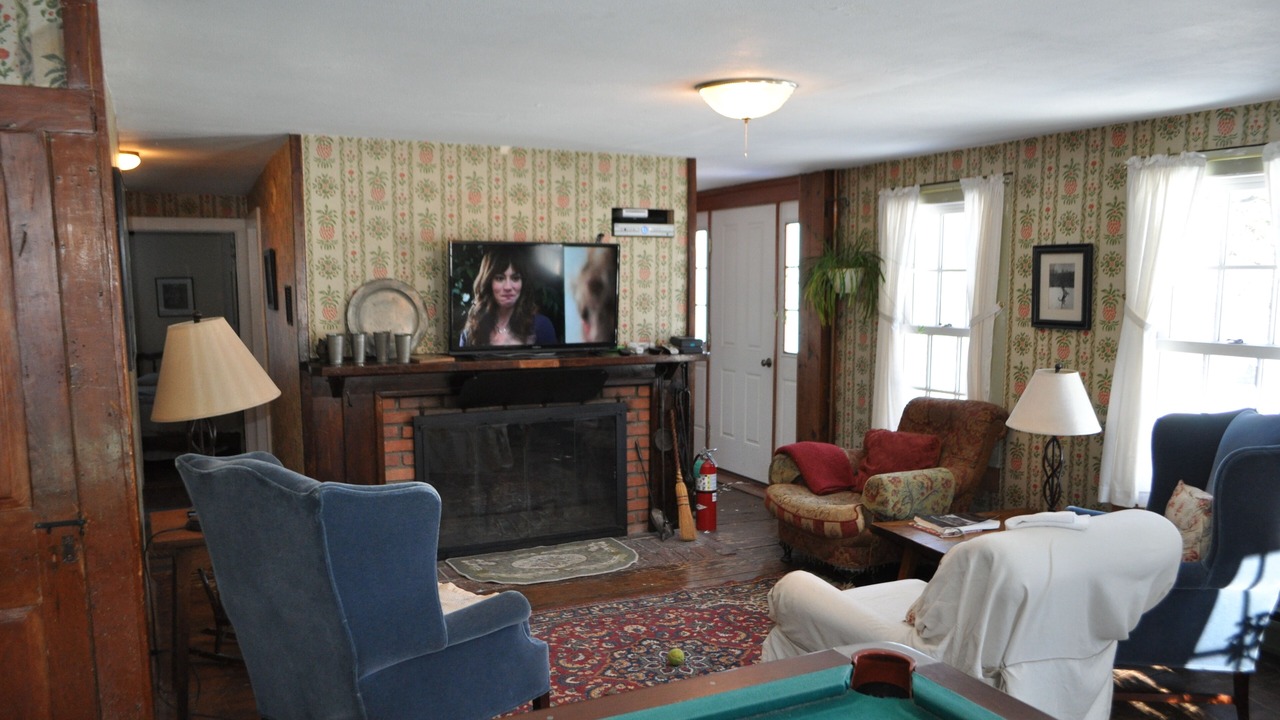Photo of Livingroom in South Londonderry