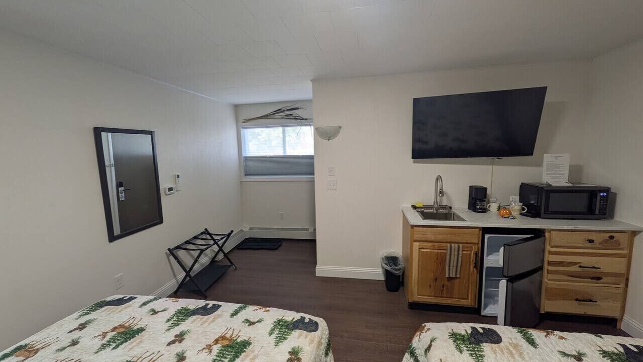 Photo of Bedroom in Canaan