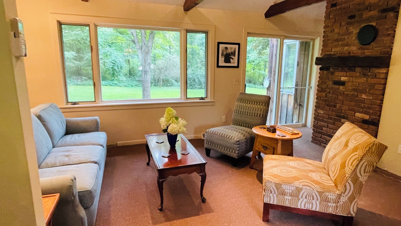 Photo of Livingroom in Arlington