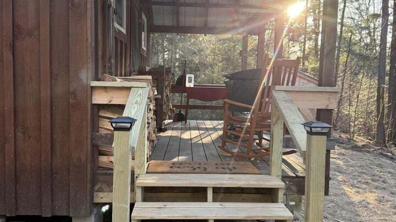 Photo of Patio Balcony in East Arlington