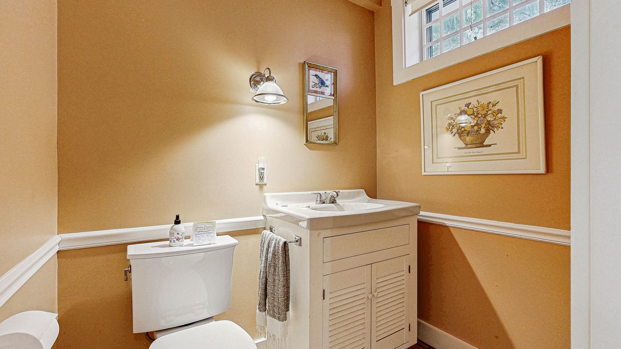 Photo of Bathroom in Reading