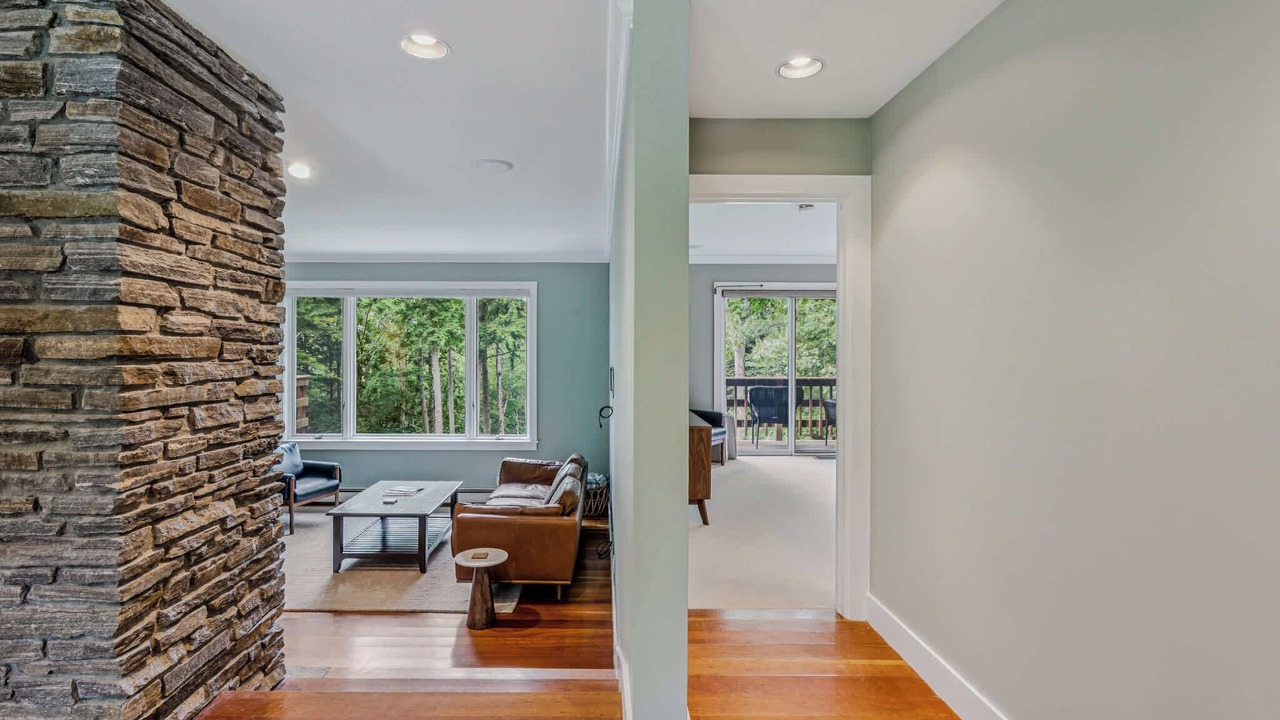 Photo of Livingroom in West Hartford