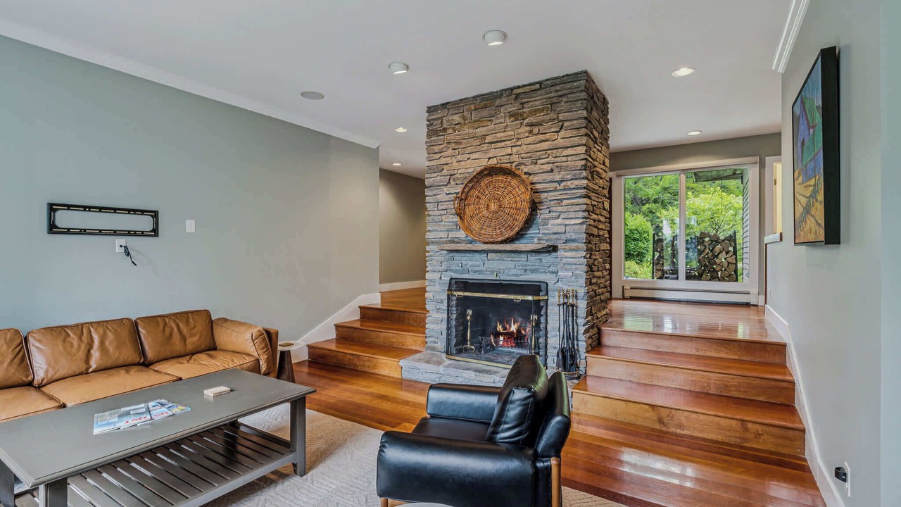 Photo of Livingroom in West Hartford