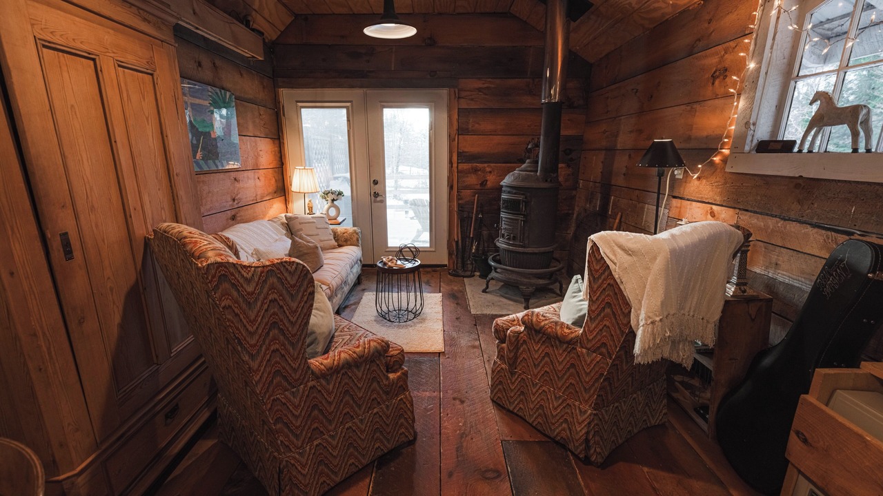 Photo of Livingroom in South Londonderry