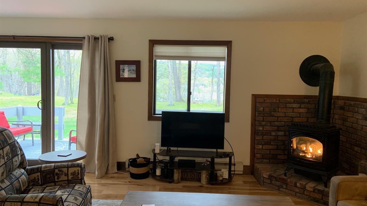 Photo of Livingroom in West Hartford