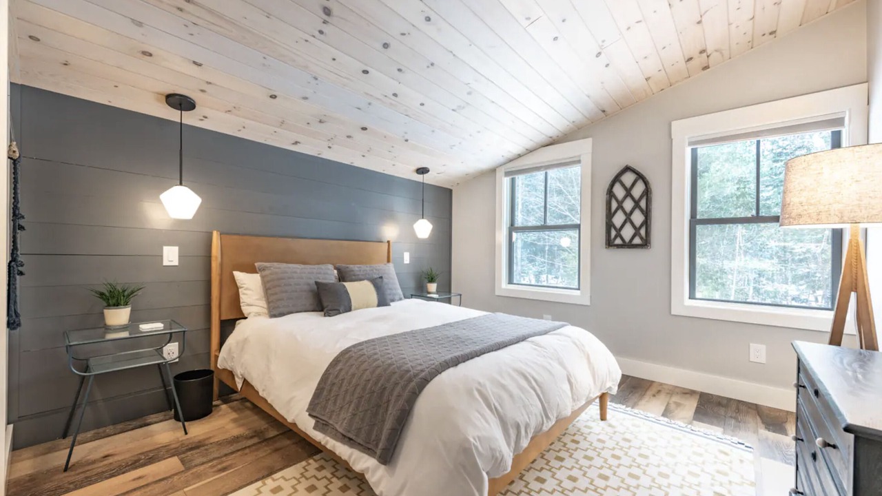 Photo of Bedroom in Stowe Area