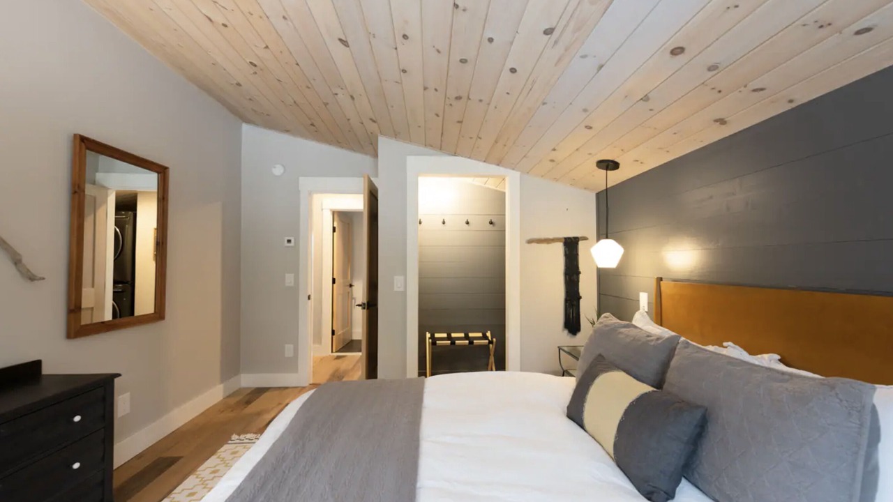 Photo of Bedroom in Stowe Area