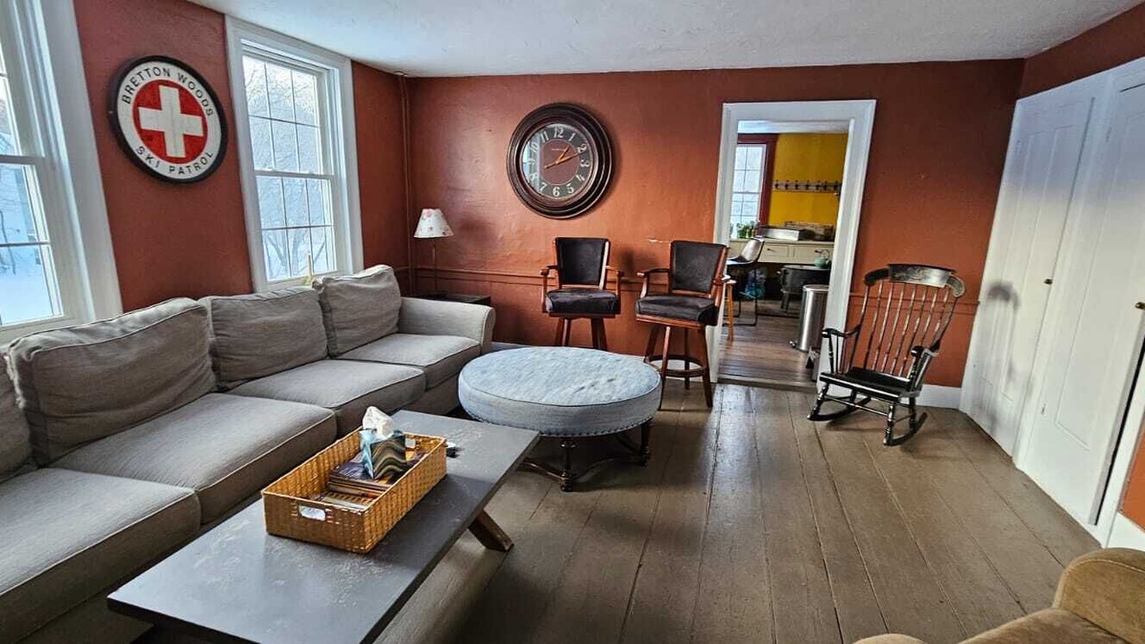 Photo of Livingroom in Guildhall