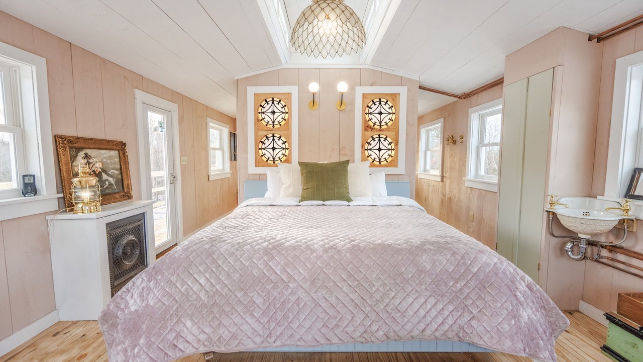 Photo of Bedroom in South Londonderry