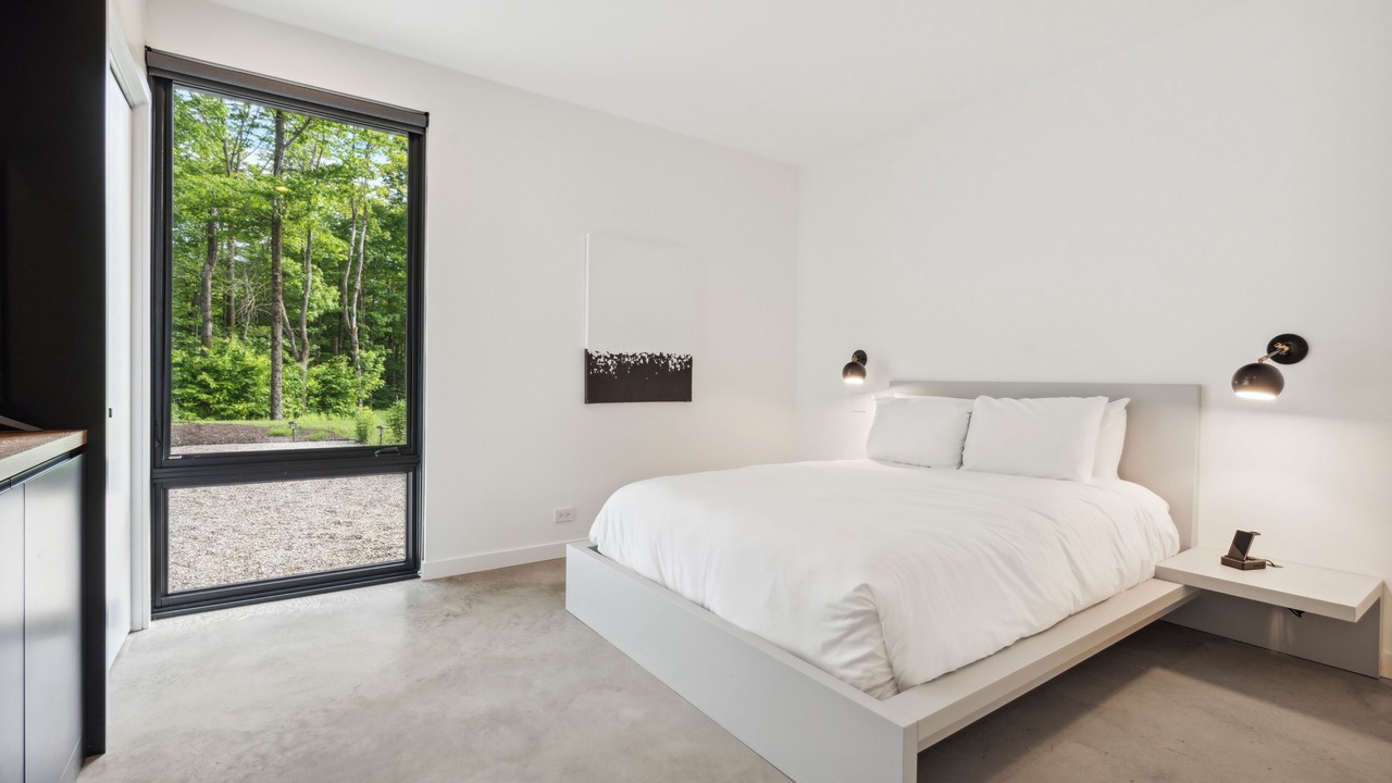 Photo of Bedroom in Waterbury Center