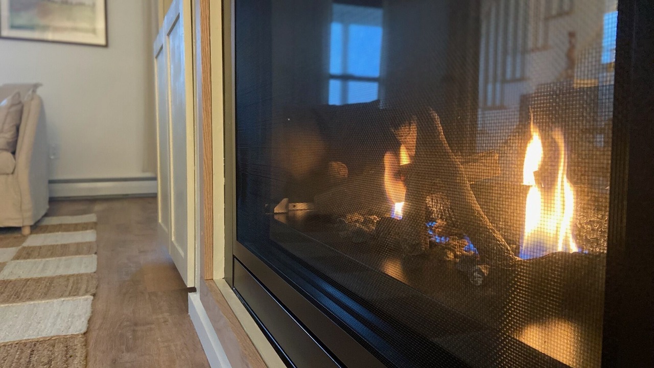 Photo of Livingroom in South Londonderry