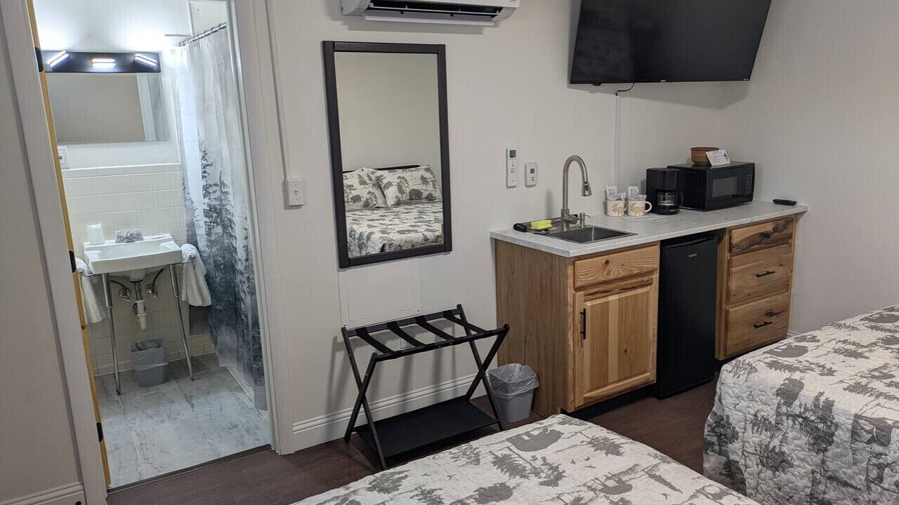 Photo of Bedroom in Canaan