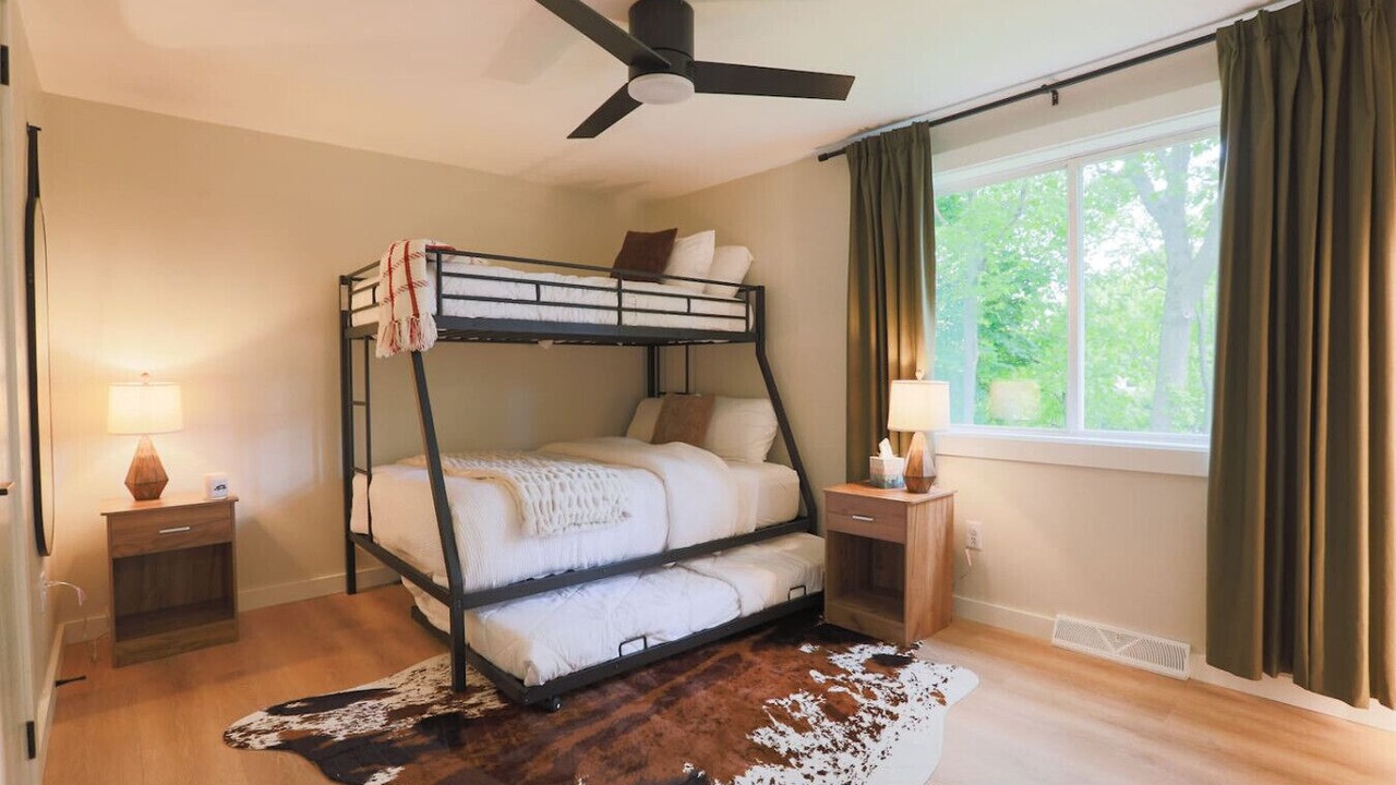 Photo of Bedroom in Malletts Bay