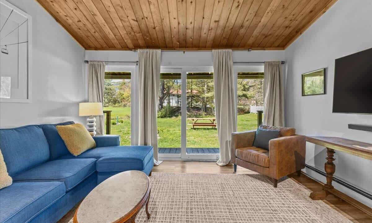 Photo of Livingroom in Stowe Area