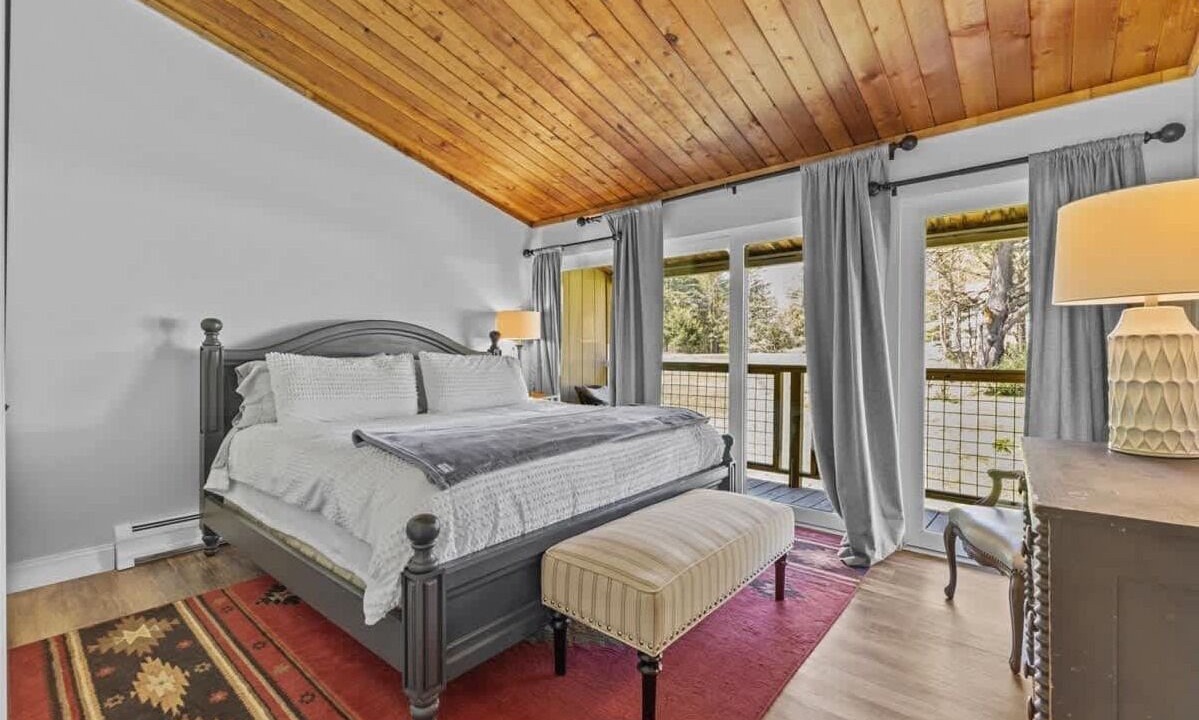 Photo of Bedroom in Stowe Area