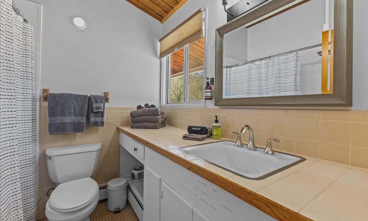 Photo of Bathroom in Stowe Area