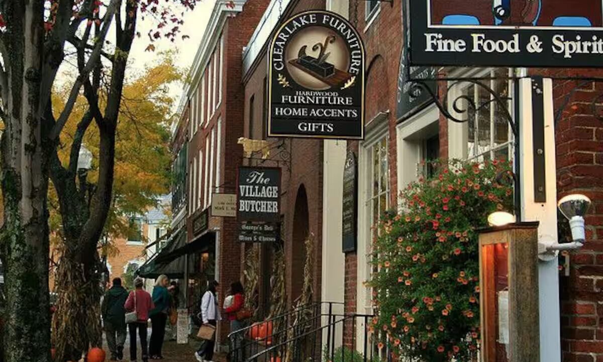 Photo of Others in Stockbridge