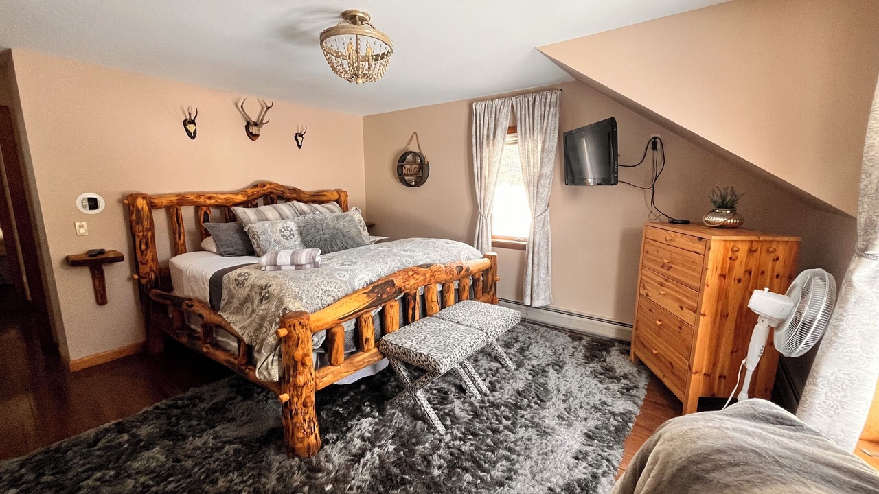 Photo of Bedroom in North Troy