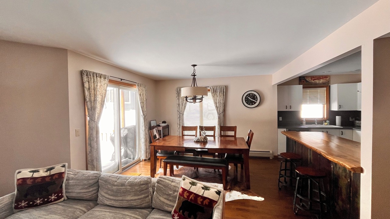 Photo of Livingroom in North Troy