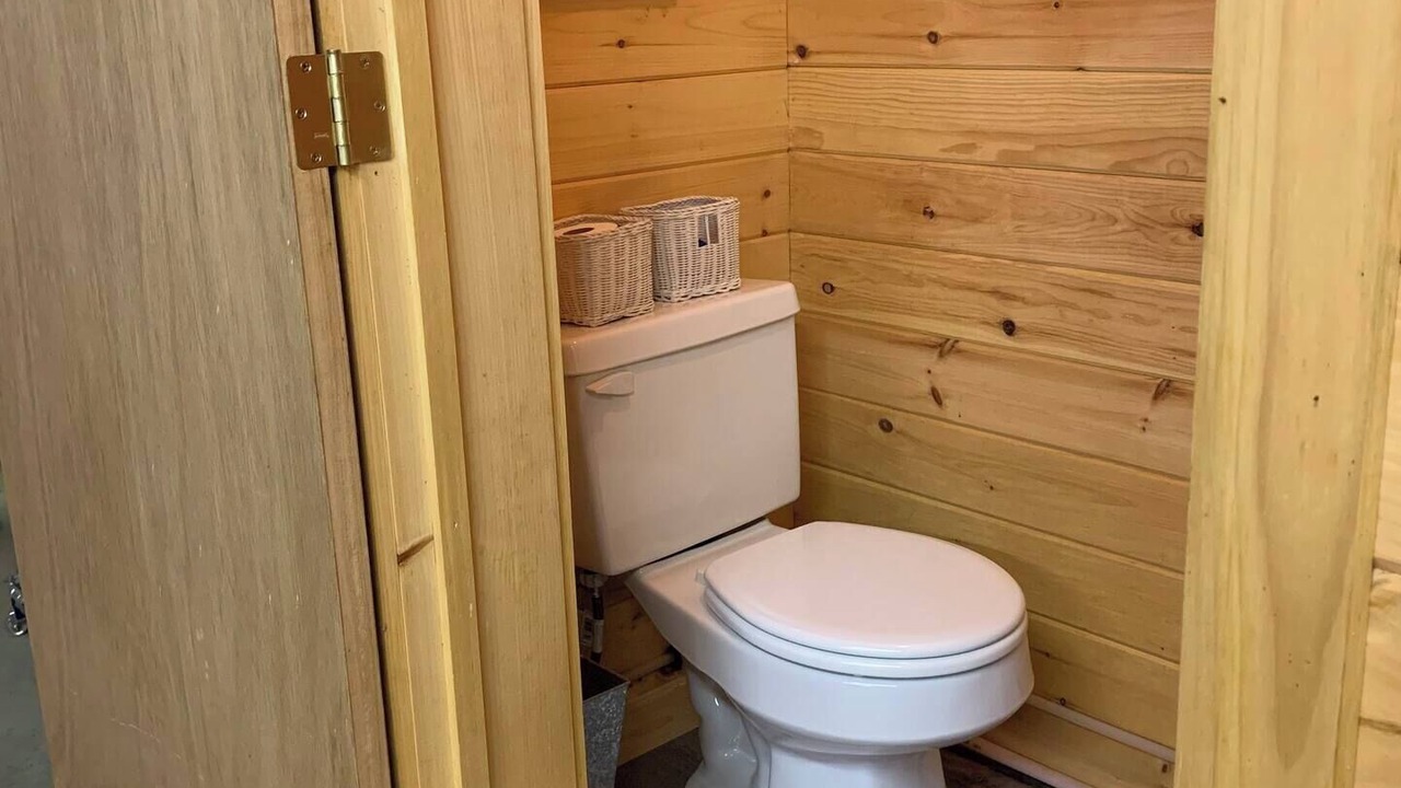 Photo of Bathroom in Glover