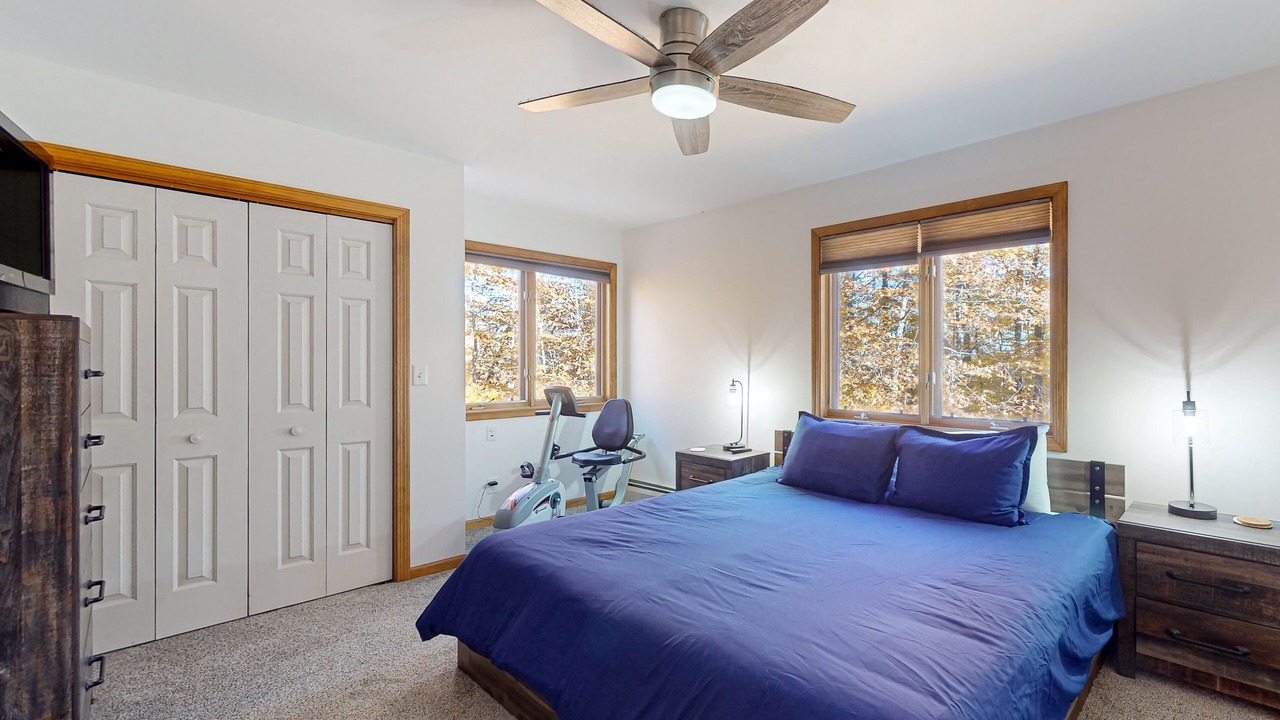 Photo of Bedroom in Mountain Acres