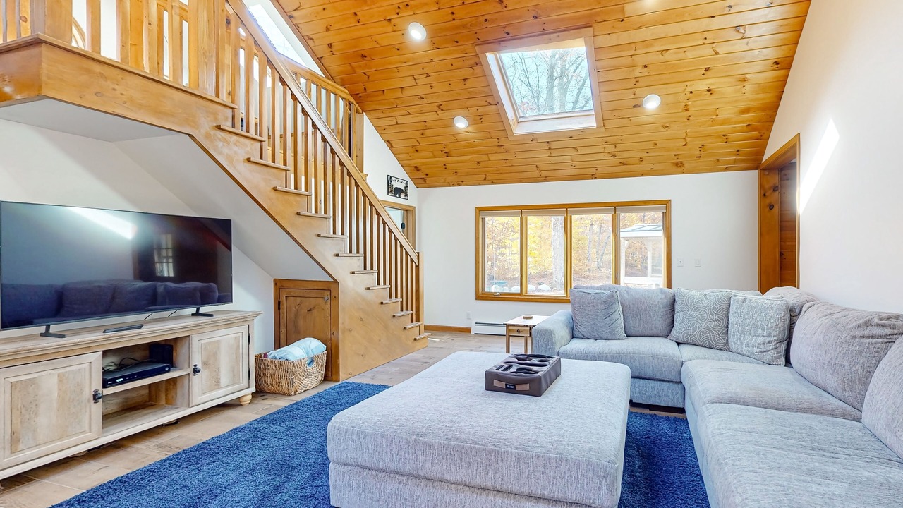 Photo of Livingroom in Mountain Acres