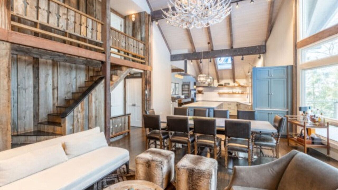 Photo of Livingroom in Stratton Mountain