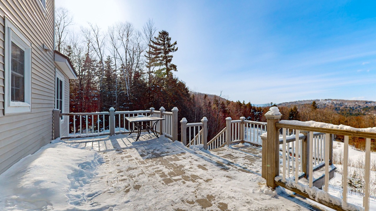 Photo of Patio Balcony in Stratton and Bromley Ski Areas