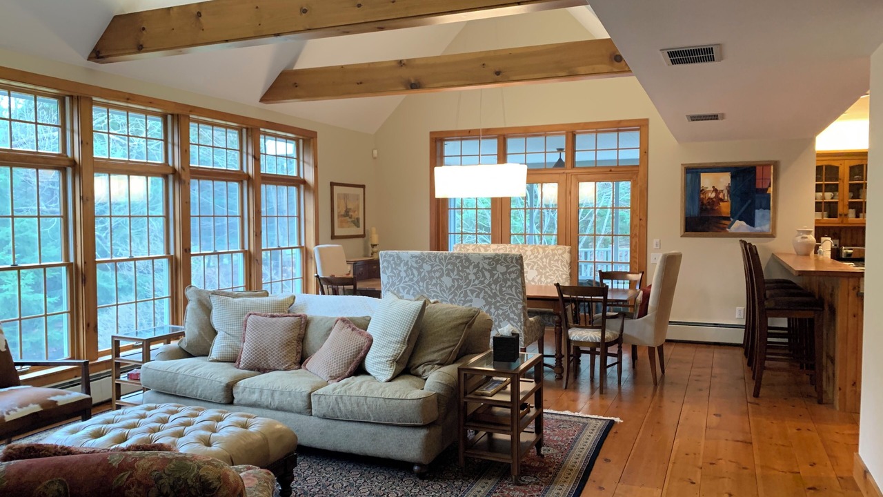 Photo of Livingroom in West Hartford