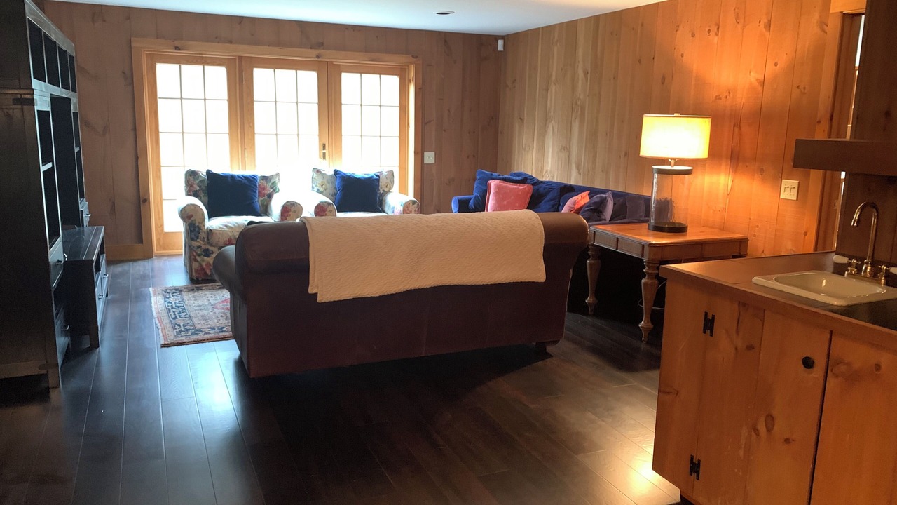 Photo of Livingroom in West Hartford