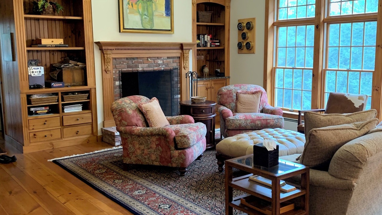 Photo of Livingroom in West Hartford