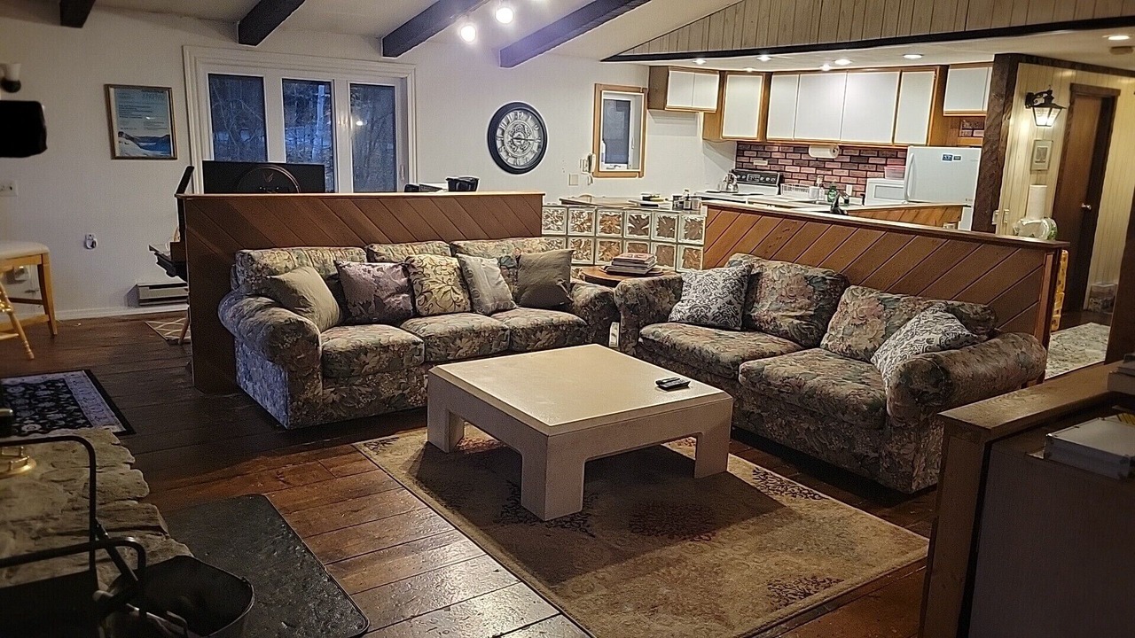 Photo of Livingroom in West Dover