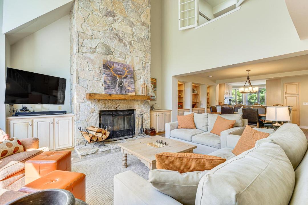 Photo of Livingroom in West Dover
