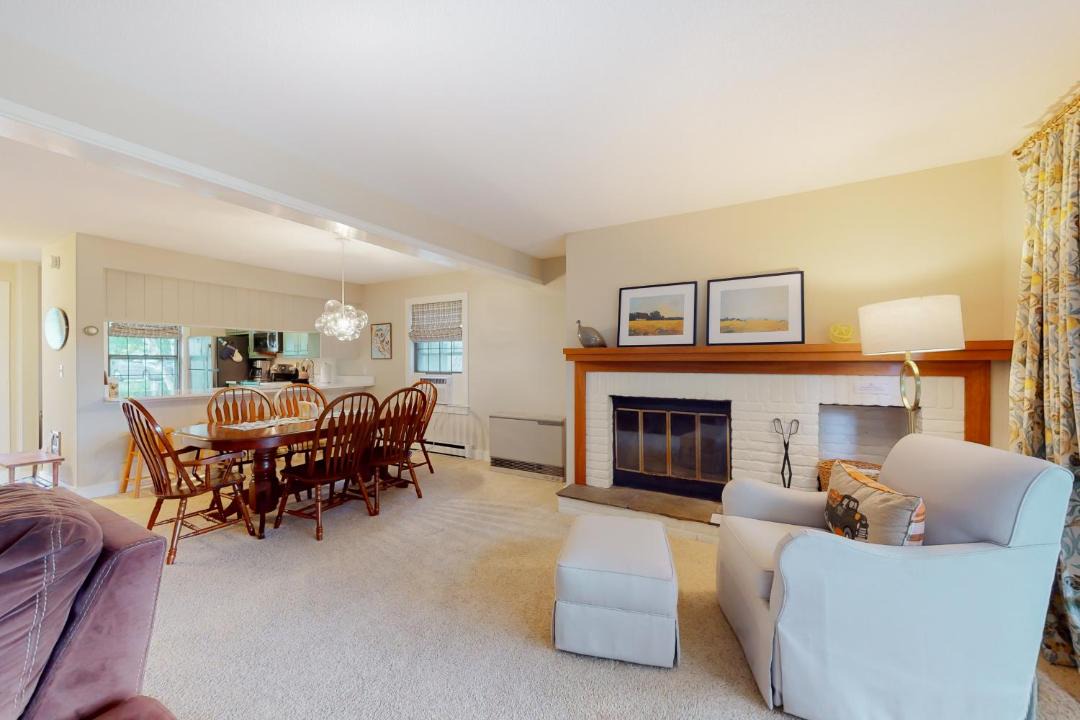 Photo of Livingroom in West Hartford