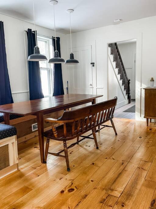 Photo of Livingroom in East Dover