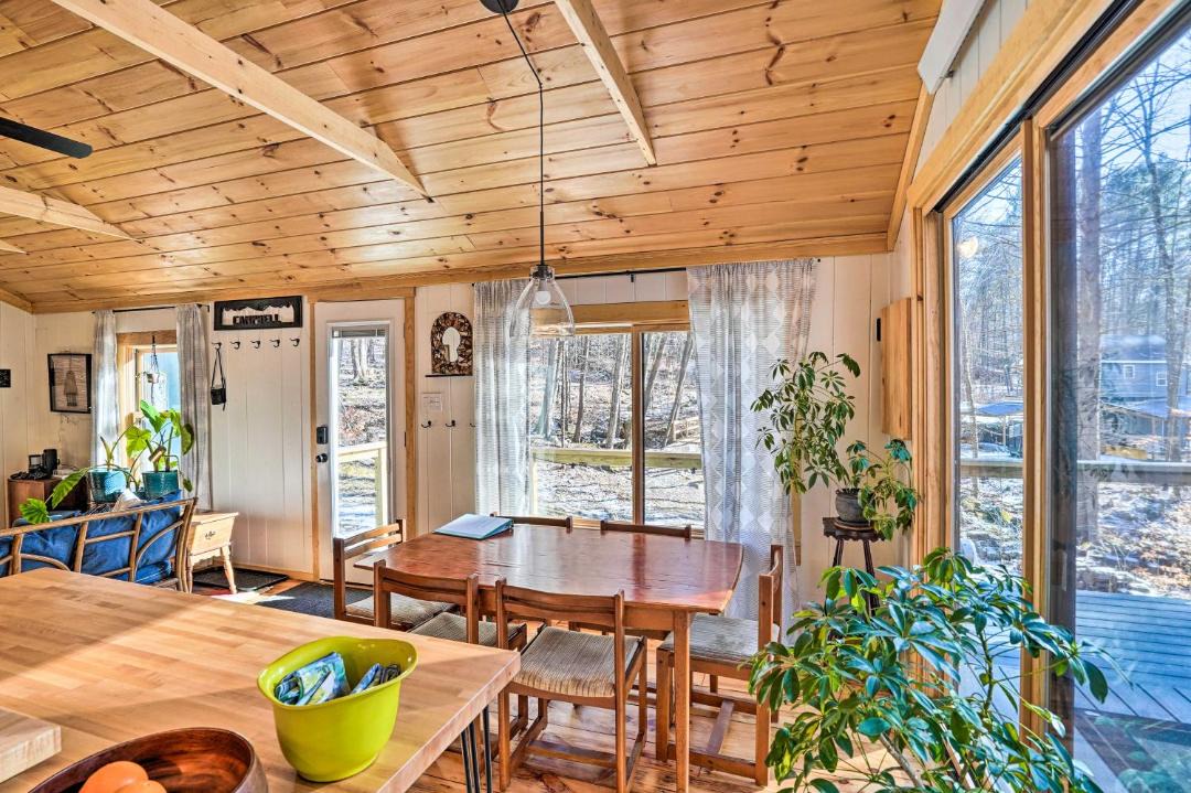 Photo of Livingroom in Williamsville