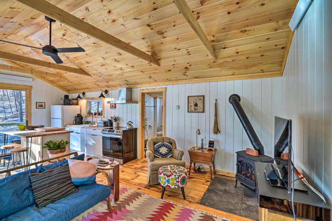 Photo of Livingroom in Williamsville