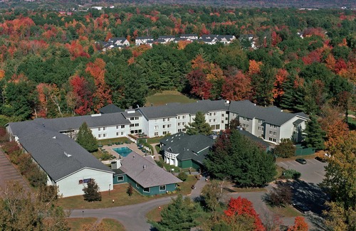 South Burlington Hotel | Best Western Plus Windjammer Inn & Conference Center