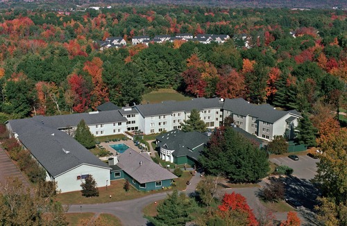 South Burlington Hotel | Best Western Plus Windjammer Inn & Conference Center