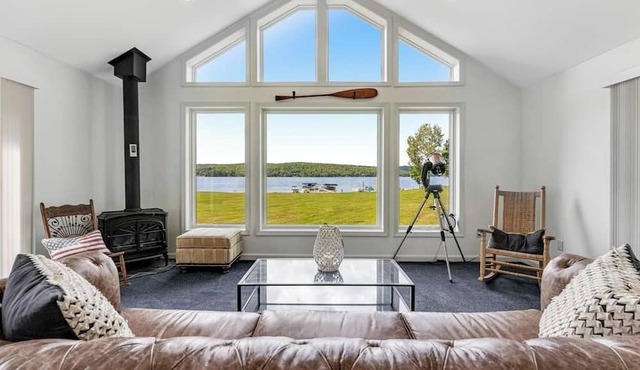 Dog-friendly lake escape with sunroom, high-speed WiFi, water views & central AC